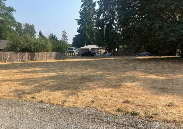 Photo 4 of Sale Pending at 3 E Xxxx Reitze St, Carnation, WA 98014 | MLS# NWM2570299 | Listing updated on 2026-09-29