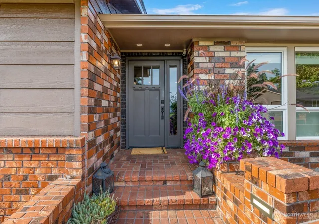 Photo 4 of Single family home for sale at 109 Bond Dr, Castle Rock, WA 98611 | MLS# NWM2570300 | Listing updated on 2026-09-23