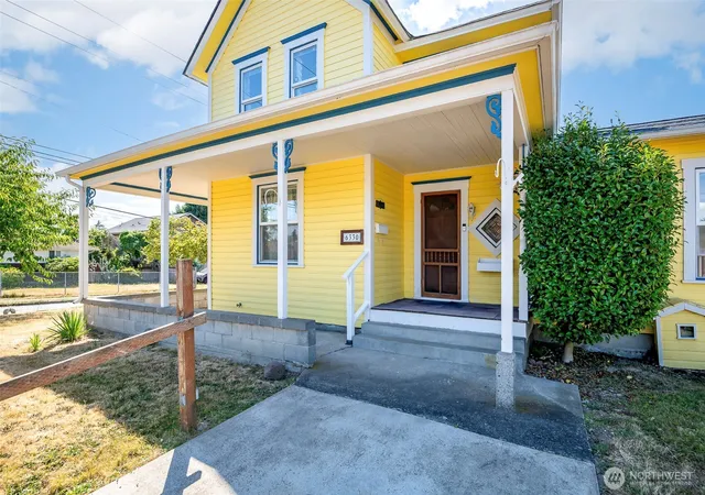 Photo 3 of Single family home for sale at 6330 S I St, Tacoma, WA 98408 | MLS# NWM2570301 | Listing updated on 2026-09-28