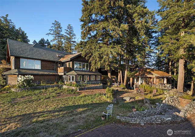 Photo 4 of Single family home for sale at 652 Halvorsen Rd, Friday Harbor, WA 98250 | MLS# NWM2570314 | Listing updated on 2026-09-23