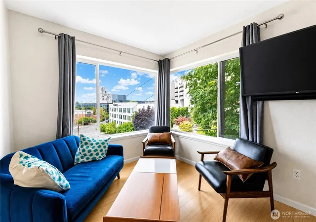 Photo 4 of Condo for sale at 524 6th Avenue W #302, Seattle, WA 98119 | MLS# NWM2570324 | Listing updated on 2026-09-23