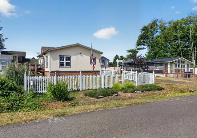 Manufactured home for sale at 505 Chenois Ave SE, Ocean Shores, WA 98569 | MLS# NWM2570332