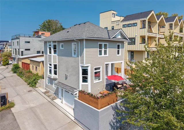 Single family home for sale at 2216 E Fir St, Seattle, WA 98122 | MLS# NWM2570334