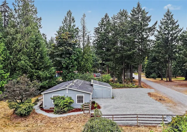 Photo 3 of Sale Pending at 19706 215th Street E, Orting, WA 98360 | MLS# NWM2570345 | Listing updated on 2026-09-30