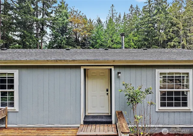 Photo 3 of Sale Pending at 19706 215th Street E, Orting, WA 98360 | MLS# NWM2570345 | Listing updated on 2026-09-30