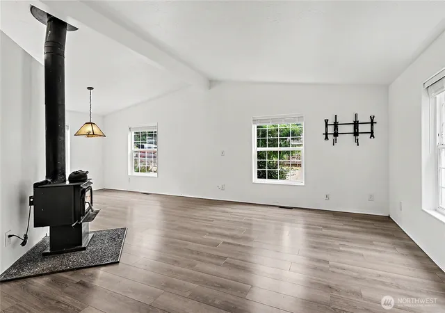 Photo 4 of Sale Pending at 19706 215th Street E, Orting, WA 98360 | MLS# NWM2570345 | Listing updated on 2026-09-30