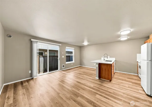 Photo 4 of Sale Pending at 4042 S Warner St #B, Tacoma, WA 98409 | MLS# NWM2570350 | Listing updated on 2026-09-30