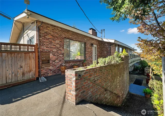 Photo 3 of Multi family home for sale at 324 3rd Avenue S, Edmonds, WA 98020 | MLS# NWM2570351 | Listing updated on 2026-09-23