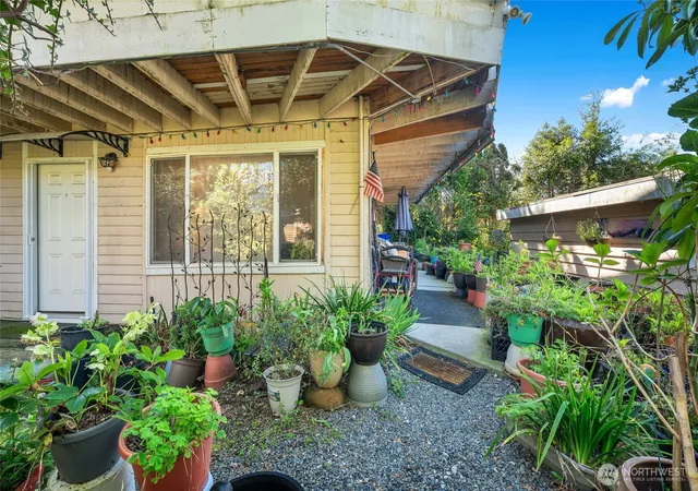 Photo 4 of Multi family home for sale at 324 3rd Avenue S, Edmonds, WA 98020 | MLS# NWM2570351 | Listing updated on 2026-09-23