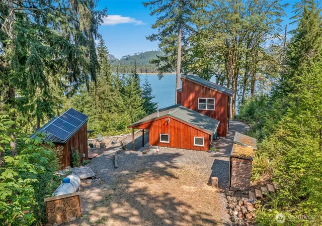 Photo 2 of Sale Pending at 2190 W Cushman Ridge Dr, Hoodsport, WA 98548 | MLS# NWM2570360 | Listing updated on 2026-10-01