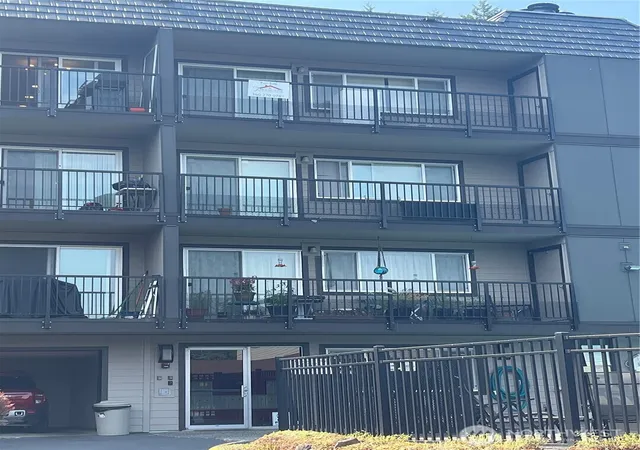 Photo 3 of Condo for sale at 9515 NE 180th Street #C303, Bothell, WA 98011 | MLS# NWM2570361 | Listing updated on 2026-09-23