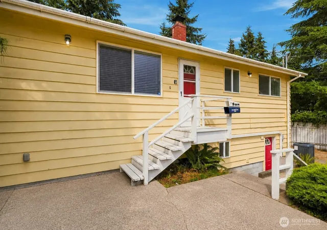 Photo 2 of Sale Pending at 3221 Quatermass Ave Ne, Bremerton, WA 98310 | MLS# NWM2570376 | Listing updated on 2026-09-29