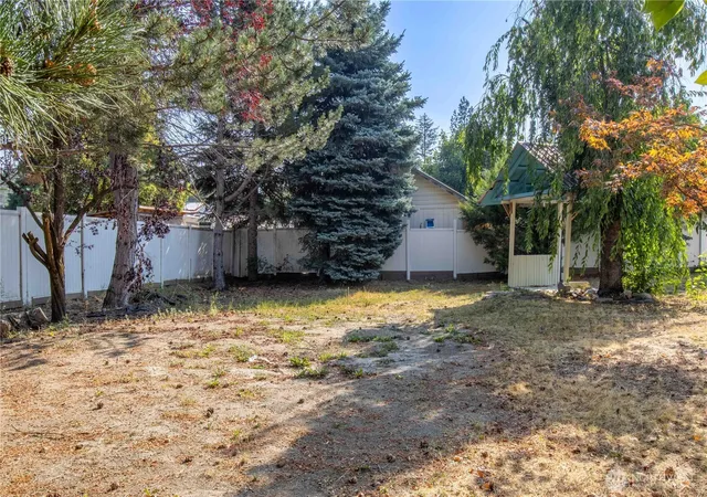 Photo 2 of Sale Pending at 0 Ash St, Leavenworth, WA 98826 | MLS# NWM2570377 | Listing updated on 2026-08-26
