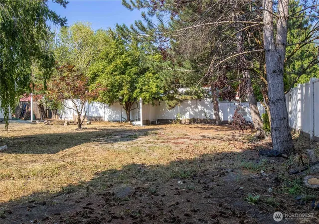 Photo 3 of Sale Pending at 0 Ash St, Leavenworth, WA 98826 | MLS# NWM2570377 | Listing updated on 2026-08-26