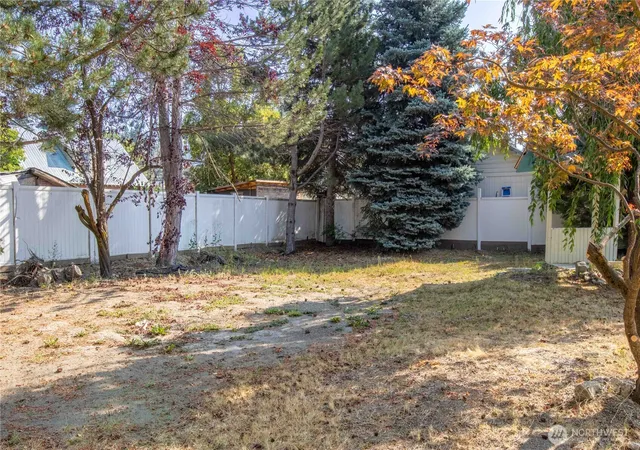 Photo 4 of Sale Pending at 0 Ash St, Leavenworth, WA 98826 | MLS# NWM2570377 | Listing updated on 2026-08-26