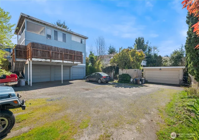 Photo 2 of Multi family home for sale at 318 3rd Avenue S, Edmonds, WA 98020 | MLS# NWM2570382 | Listing updated on 2026-09-23