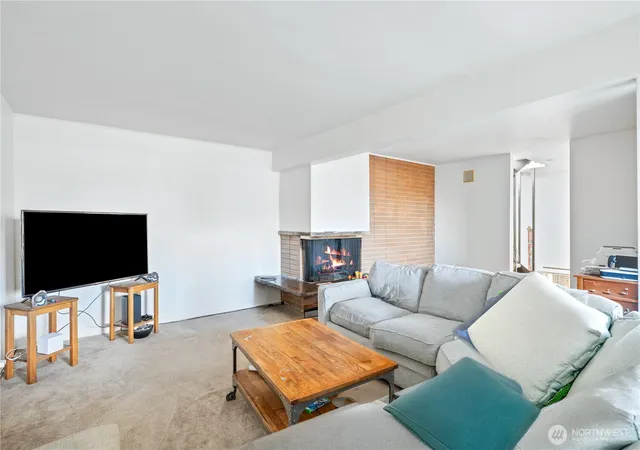 Photo 3 of Multi family home for sale at 318 3rd Avenue S, Edmonds, WA 98020 | MLS# NWM2570382 | Listing updated on 2026-09-23