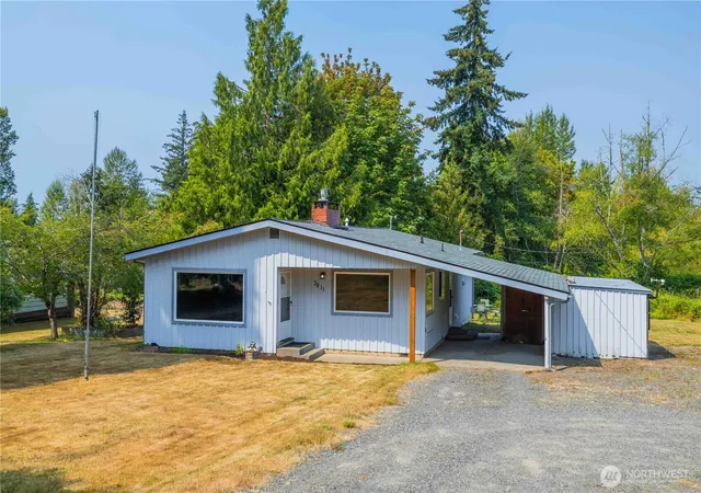Photo 1 of Single family home for sale at 3811 E Sunset Dr, Bellingham, WA 98226 | MLS# NWM2570392 | Listing updated on 2026-09-23