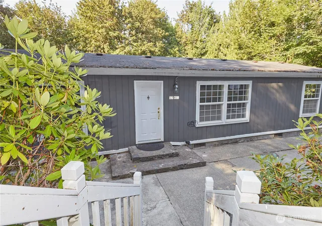 Photo 4 of Manufactured home for sale at 17411 64th Street Ct NW, Vaughn, WA 98394 | MLS# NWM2570400 | Listing updated on 2026-10-01