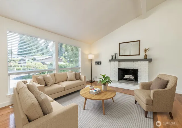 Photo 3 of Single family home for sale at 32501 112th Place Se, Auburn, WA 98092 | MLS# NWM2570416 | Listing updated on 2026-09-30