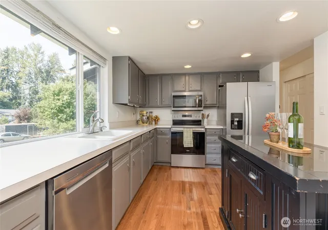 Photo 4 of Single family home for sale at 32501 112th Place SE, Auburn, WA 98092 | MLS# NWM2570416 | Listing updated on 2026-09-30