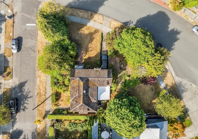 Photo 1 of Single family home for sale at 5003 NE 41st Street, Seattle, WA 98105 | MLS# NWM2570417 | Listing updated on 2026-10-08