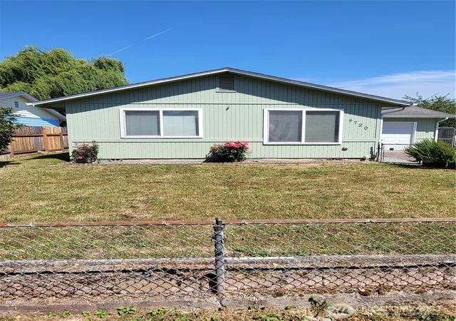 Photo 1 of Single family home for sale at 4720 Merlin St, Longview, WA 98632 | MLS# NWM2570426 | Listing updated on 2026-09-26