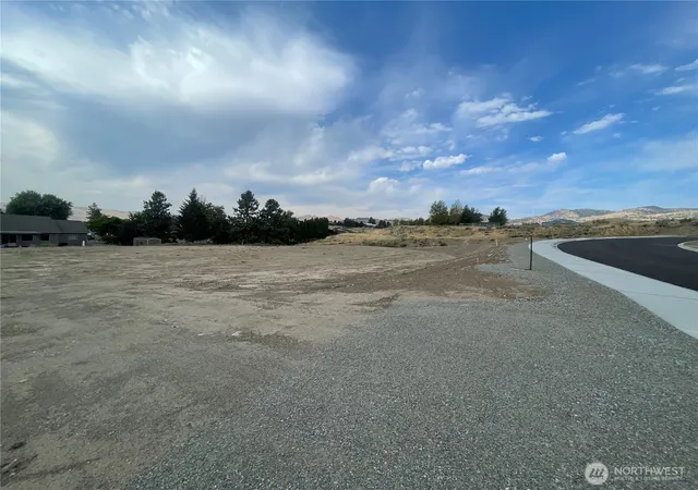 Photo 2 of Land for sale at 15 Parks Dr, Okanogan, WA 98840 | MLS# NWM2570449 | Listing updated on 2026-10-05