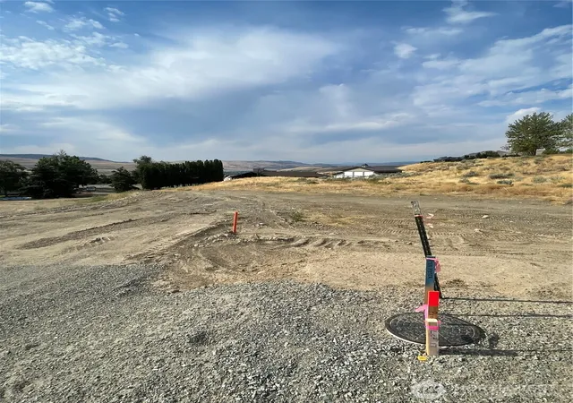 Photo 1 of Land for sale at 17 Parks Dr, Okanogan, WA 98840 | MLS# NWM2570457 | Listing updated on 2026-10-05