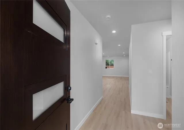 Photo 4 of Single family home for sale at 20 E Meadow Mist Pl, Belfair, WA 98528 | MLS# NWM2570463 | Listing updated on 2026-10-01