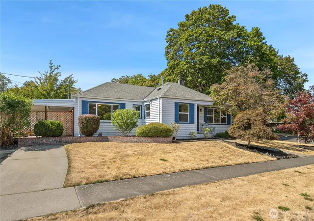 Photo 2 of Sale Pending at 2722 N Tyler St, Tacoma, WA 98407 | MLS# NWM2570464 | Listing updated on 2026-09-22