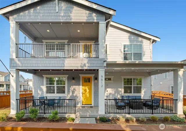 Photo 2 of Single family home for sale at 9812 6th Ave Sw, Seattle, WA 98106 | MLS# NWM2570466 | Listing updated on 2026-09-30