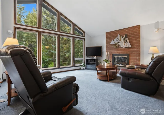 Photo 3 of Single family home for sale at 3073 Se Misty Ct, Port Orchard, WA 98367 | MLS# NWM2570485 | Listing updated on 2026-09-23