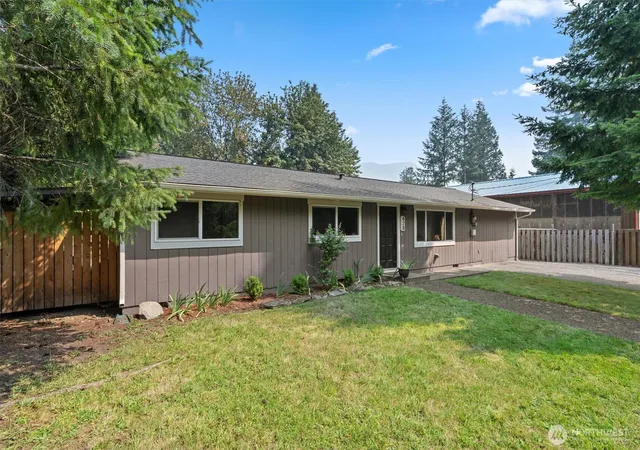 Photo 2 of Single family home for sale at 428 Cannon Rd, Packwood, WA 98361 | MLS# NWM2570487 | Listing updated on 2026-10-03
