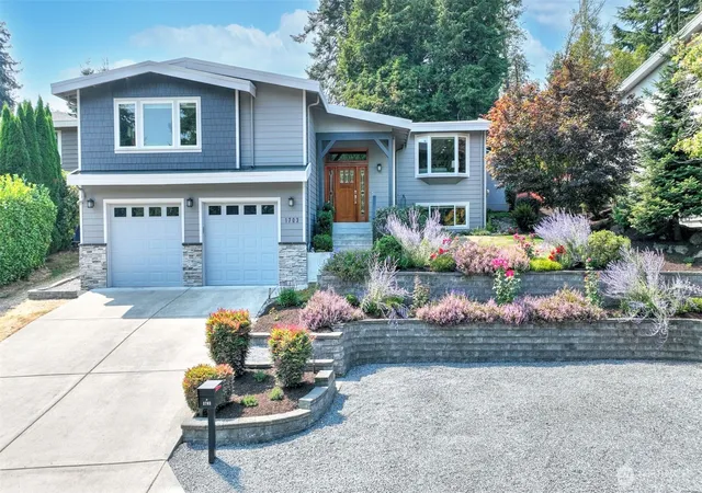 Photo 1 of Single family home for sale at 1703 128th Avenue Se, Bellevue, WA 98005 | MLS# NWM2570499 | Listing updated on 2026-10-02
