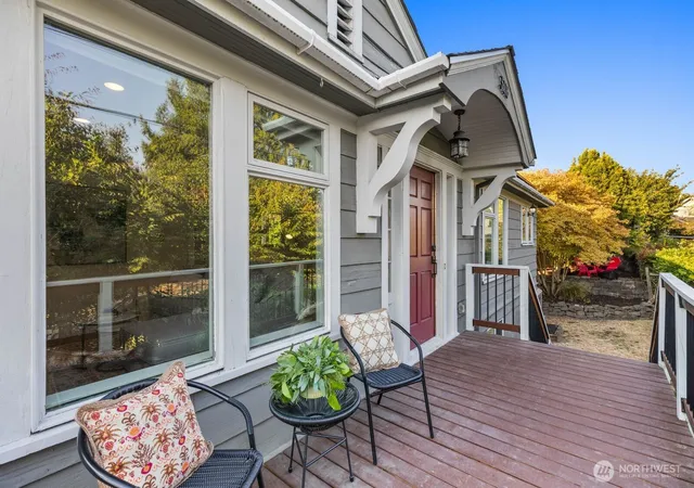 Photo 1 of Sale Pending at 3218 S Byron St, Seattle, WA 98144 | MLS# NWM2570511 | Listing updated on 2026-09-26