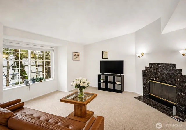 Photo 3 of Condo for sale at 8653 Avondale Rd Ne #D208, Redmond, WA 98052 | MLS# NWM2570520 | Listing updated on 2026-10-02