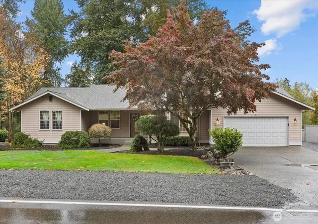 Photo 2 of Single family home for sale at 2505 Lake Dr, Lake Stevens, WA 98258 | MLS# NWM2570522 | Listing updated on 2026-10-02