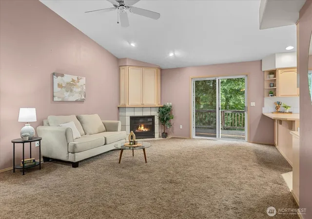 Photo 3 of Single family home for sale at 2505 Lake Dr, Lake Stevens, WA 98258 | MLS# NWM2570522 | Listing updated on 2026-10-02