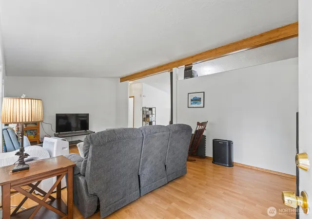 Photo 3 of Manufactured home for sale at 8365 Holly Ln, Maple Falls, WA 98266 | MLS# NWM2570527 | Listing updated on 2026-10-01