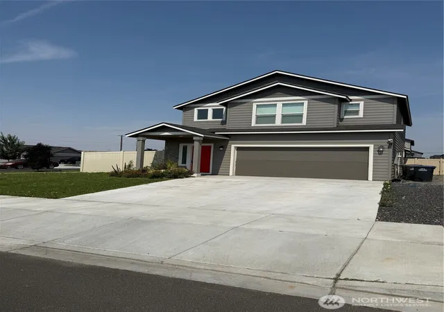 Photo 1 of Single family home for sale at 1124 W Aspen Rd, Moses Lake, WA 98837 | MLS# NWM2570529 | Listing updated on 2026-09-23
