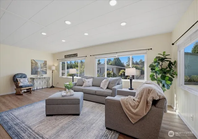 Photo 3 of Sale Pending at 815 124th Street Sw #151, Everett, WA 98204 | MLS# NWM2570543 | Listing updated on 2026-09-25