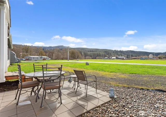 Photo 2 of Manufactured home for sale at 4 Nature Loop, Cathlamet, WA 98612 | MLS# NWM2570545 | Listing updated on 2026-09-23