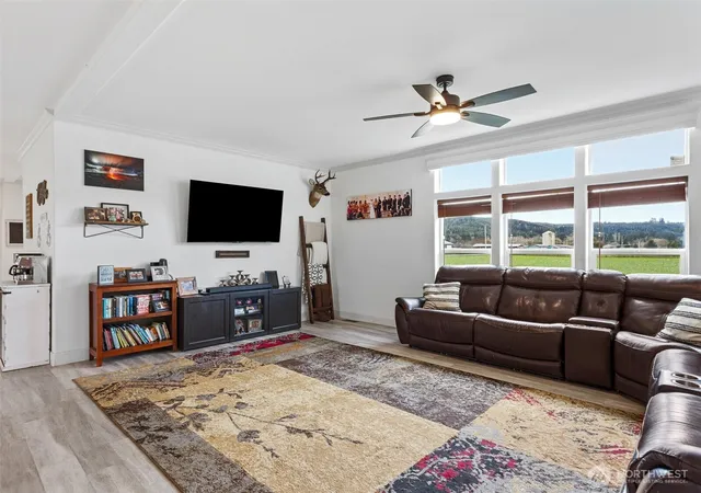 Photo 3 of Manufactured home for sale at 4 Nature Loop, Cathlamet, WA 98612 | MLS# NWM2570545 | Listing updated on 2026-09-23