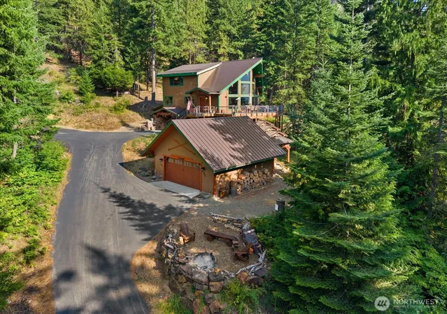 Photo 2 of Single family home for sale at 301 Carillon Cove Dr, Ronald, WA 98940 | MLS# NWM2570551 | Listing updated on 2026-09-29