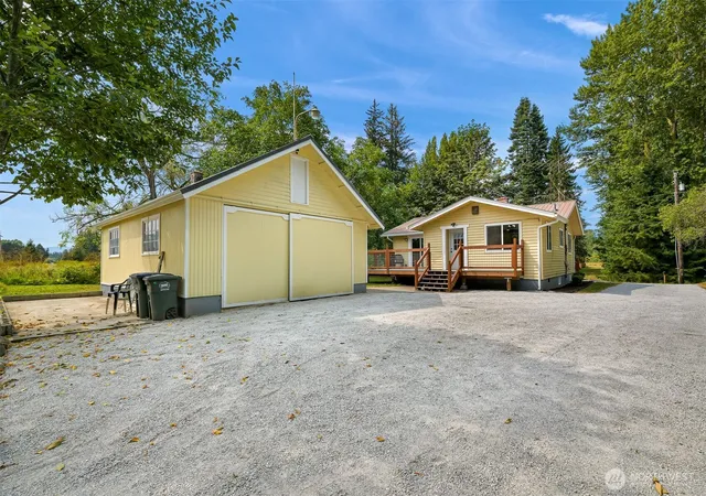 Photo 2 of Sale Pending at 5594 Sand Rd, Bellingham, WA 98226 | MLS# NWM2570562 | Listing updated on 2026-09-25