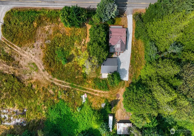 Photo 3 of Sale Pending at 5594 Sand Rd, Bellingham, WA 98226 | MLS# NWM2570562 | Listing updated on 2026-09-25