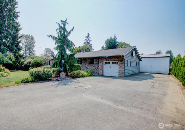 Photo 2 of Single family home for sale at 21213 Plaza Dr, Sedro Woolley, WA 98284 | MLS# NWM2570563 | Listing updated on 2026-09-23
