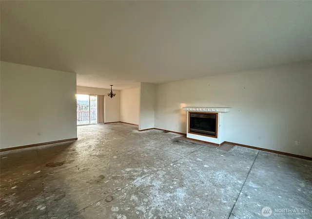 Photo 4 of Single family home for sale at 2111 Laurel St, Shelton, WA 98584 | MLS# NWM2570571 | Listing updated on 2026-10-01