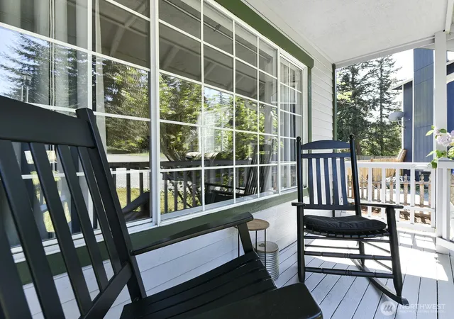 Photo 3 of Sale Pending at 20911 111th Street Ct E, Bonney Lake, WA 98391 | MLS# NWM2570572 | Listing updated on 2026-09-21